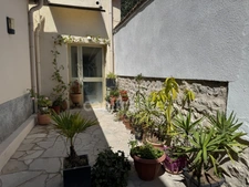 MURS GRAND LOCAL COMMERCIAL – professions libérales possibles – 164 m² – TERRASSE / 2 PARKINGS
