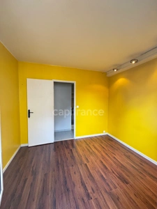 Appartement à vendre, 5 pièces de 105,74 m² avec une terrasse d'environ 18 m2, pour une famille qui aime l'espace ou pour un bel investissement locatif