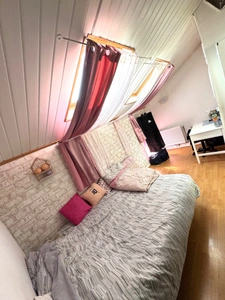 À Vendre – Bel Appartement en duplex - F5 avec une terrasse et Parking privatif – Idéal pour une grande famille ou Investisseur