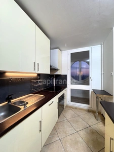 Appartement à vendre, 3 pièces rénovées avec deux Loggias, idéal pour une famille qui aime l'espace ou pour un bel investissement locatif