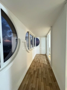 Appartement à vendre, 3 pièces rénovées avec deux Loggias, idéal pour une famille qui aime l'espace ou pour un bel investissement locatif