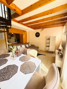 À Vendre – Bel Appartement en duplex - F5 avec une terrasse et Parking privatif – Idéal pour une grande famille ou Investisseur
