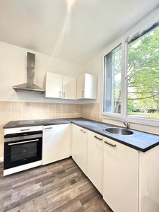 À VENDRE – Charmant Appartement T2 rénové de 42 m² à Ris-Orangis, Quartier des Oiseaux