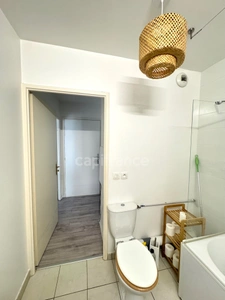 À Vendre – Bel Appartement F2 presque rénové avec une place de parking – Idéal un jeune couples, pour une personne ou Investisseur