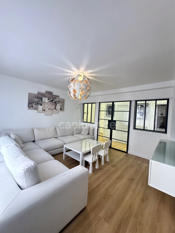 À Vendre – Bel Appartement F4 entièrement rénové avec Cave et Parking – Idéal pour Famille ou Investisseur