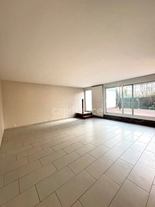 Appartement à vendre, 5 pièces de 105,74 m² avec une terrasse d'environ 18 m2, pour une famille qui aime l'espace ou pour un bel investissement locatif