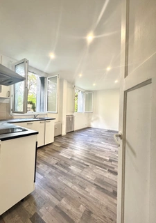 À VENDRE – Charmant Appartement T2 rénové de 42 m² à Ris-Orangis, Quartier des Oiseaux