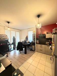 À Vendre – Bel Appartement F2 presque rénové avec une place de parking – Idéal un jeune couples, pour une personne ou Investisseur