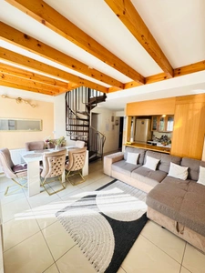 À Vendre – Bel Appartement en duplex - F5 avec une terrasse et Parking privatif – Idéal pour une grande famille ou Investisseur