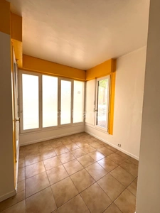 À Vendre – Bel Appartement F3 presque rénové avec Cave et Parking – Idéal Famille ou Investisseur