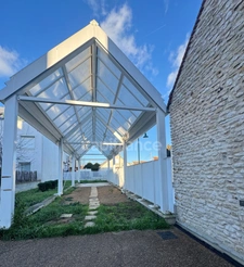 Super studio lumineux de 32 m² À VENDRE avec une grande Terrasse de 17 m² et un parking à MANTES LA VILLE (78)