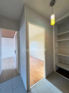 Appartement à vendre, 5 pièces de 105,74 m² avec une terrasse d'environ 18 m2, pour une famille qui aime l'espace ou pour un bel investissement locatif