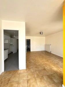 À Vendre – Bel Appartement F3 presque rénové avec Cave et Parking – Idéal Famille ou Investisseur