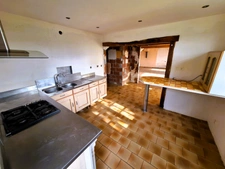 Maison à fort potentiel – 5 pièces – 121 m² habitables – Terrain 1 820 m² à SARRAGACHIES (32)