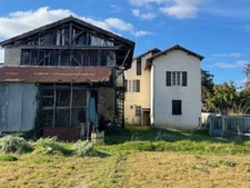 BEAUMARCHES MAISON de 1720 en pierres, 3 chambres, dans son jus, avec grange  et jardin 680m2, école et commerces de proximité, pres de MARCIAC (32)assainissement collectif
