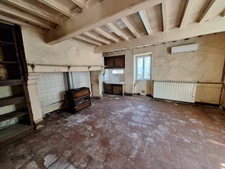 🏡 Authentique ferme en pierre de 1850  Charme, volumes et fort potentiel ! 4 pièces VIELLA (32)