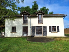 Maison à fort potentiel – 5 pièces – 121 m² habitables – Terrain 1 820 m² à SARRAGACHIES (32)