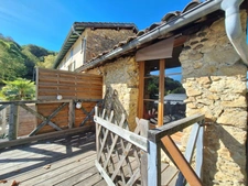 🏡 ANCIENNE LONGÈRE DE CARACTÈRE – 3 CHAMBRES DONT 1 SUITE PARENTALE INDÉPENDANTE, MEZZANINE, APPARTEMENT, MOBIL-HOME ET ATELIER – FORT POTENTIEL LOCATIF !