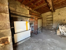 MARCIAC et PLAISANCE proches, VUE PYRENEES depuis cette BELLE MAISON DE FAMILLE 215m2, grandes dépendances , sur 1750m2 de jardin, dans village patrimonial.