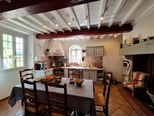 RISCLE et AIRE SUR L ADOUR proche, en COTEAUX, VUE DOMINANTE, sans voisin, PROPRIETE XIXs  cosy, sur 1 ha, sans travaux