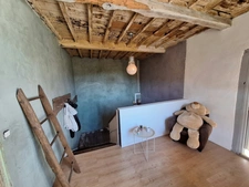🏡 ANCIENNE LONGÈRE DE CARACTÈRE – 3 CHAMBRES DONT 1 SUITE PARENTALE INDÉPENDANTE, MEZZANINE, APPARTEMENT, MOBIL-HOME ET ATELIER – FORT POTENTIEL LOCATIF !