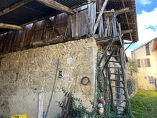 BEAUMARCHES MAISON de 1720 en pierres, 3 chambres, dans son jus, avec grange  et jardin 680m2, école et commerces de proximité, pres de MARCIAC (32)assainissement collectif