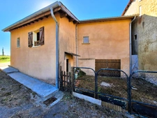 🏡 À VENDRE – Maison ancienne de 76 m² avec 2 chambres, sous-sol et cour à Vergoignan