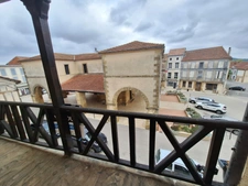 🏡 URGENT  IMMEUBLE À VENDRE AU CŒUR DU CENTRE HISTORIQUE DE MIÉLAN !💥 50 000 €  PRIX FERME ET NON NÉGOCIABLE !
