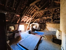 Ancienne ferme de 1796 sur 3,7 Hectares, dépendances, vue sur les Pyrénées.