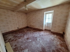 🏡 Authentique ferme en pierre de 1850  Charme, volumes et fort potentiel ! 4 pièces VIELLA (32)