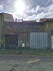 🏡  À VENDRE – Maison de ville 213 m² avec 4 appartements à finir de rénover – RISCLÉ (Gers 32)