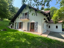 PLAISANCE du Gers (32) and MAUBOURGUET (65): ELEGANT ARCHITECT-DESIGNED HOUSE 185m2, no work required, 6,900m2 of wooded land, large living room, 4 bedrooms, fireplace, a sure value....