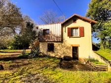 🏡 RISCLE – Centre-ville : Maison T4 avec garage 🚗 et superbe terrain arboré de 1 350 m² 🌳