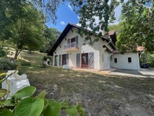 PLAISANCE du Gers (32) and MAUBOURGUET (65): ELEGANT ARCHITECT-DESIGNED HOUSE 185m2, no work required, 6,900m2 of wooded land, large living room, 4 bedrooms, fireplace, a sure value....