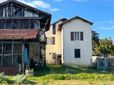 BEAUMARCHES MAISON de 1720 en pierres, 3 chambres, dans son jus, avec grange  et jardin 680m2, école et commerces de proximité, pres de MARCIAC (32)assainissement collectif