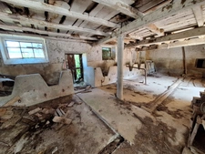 🏡 Authentique ferme en pierre de 1850  Charme, volumes et fort potentiel ! 4 pièces VIELLA (32)