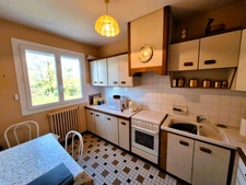 PLAISANCE DU GERS town center, vintage house (1970), well-maintained, enclosed 1300m2 plot, garage, 3 bedrooms