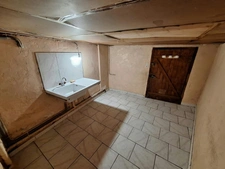 🏡 À VENDRE – Maison ancienne de 76 m² avec 2 chambres, sous-sol et cour à Vergoignan