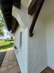 PLAISANCE du Gers (32) and MAUBOURGUET (65): ELEGANT ARCHITECT-DESIGNED HOUSE 185m2, no work required, 6,900m2 of wooded land, large living room, 4 bedrooms, fireplace, a sure value....