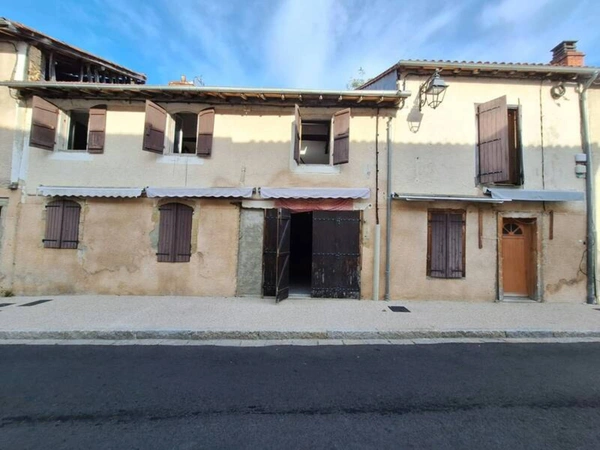 🏡 MARCIAC  MAISON DE VILLE AVEC LOCAL COMMERCIAL ET APPARTEMENT DUPLEX FORT POTENTIEL !