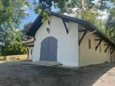 PLAISANCE du Gers(32) : ELEGANTE MAISON D'ARCHITECTE 185m2, sans travaux, 6.900m2 de terrain arboré, grande piece de vie, 4  chambres, cheminée, une valeur süre....