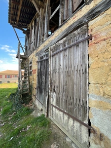 BEAUMARCHES MAISON de 1720 en pierres, 3 chambres, dans son jus, avec grange  et jardin 680m2, école et commerces de proximité, pres de MARCIAC (32)assainissement collectif