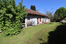 Former agricultural property - 125 m² of living space on 7000 m² of land – quiet environment