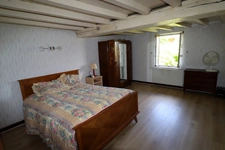 Former agricultural property - 125 m² of living space on 7000 m² of land – quiet environment