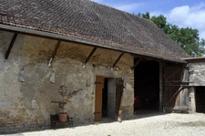 Belle ferme en pierre de taille avec beaucoup de cachet à L'ABERGEMENT DE CUISERY (71)