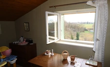 Jolie villa de 117 m² à fort potentiel avec un beau terrain arboré à CURCIAT DONGALON (01)