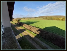 Belle propriété 148 m² avec 100 m² de rez-de-jardin et dépendance 220 m² – Terrain clos d'1,15 ha