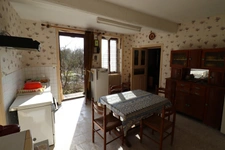 Jolie maison en pierre de taille au cœur de Saint-Julien sur Reyssouze