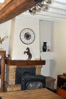 Belle ferme en pierre de taille avec beaucoup de cachet à L'ABERGEMENT DE CUISERY (71)