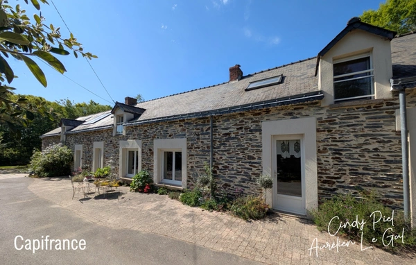 Maison en pierre – PLESSE – 165 m² – Terrain 9 000 m² – Proximité N137